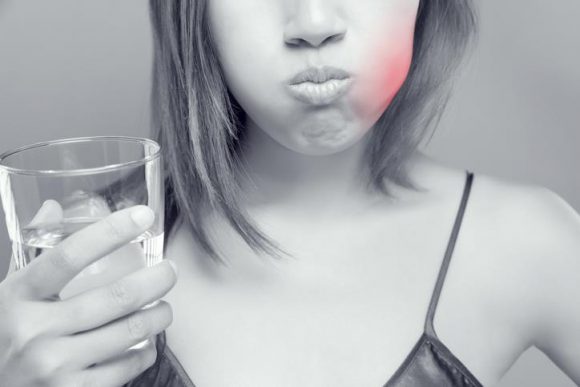 ﻿치과의사는 피하는 나쁜 습관 3가지