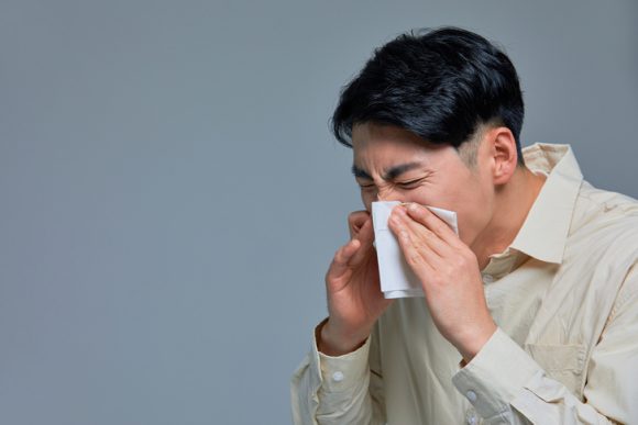 환절기 심해지는 알레르기 비염, 어떤 음식이 도움 될까?