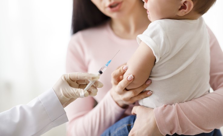 호흡기 감염병 막는 ‘RSV 백신’ 맞고 희귀병이?…안전성 문제 도마
