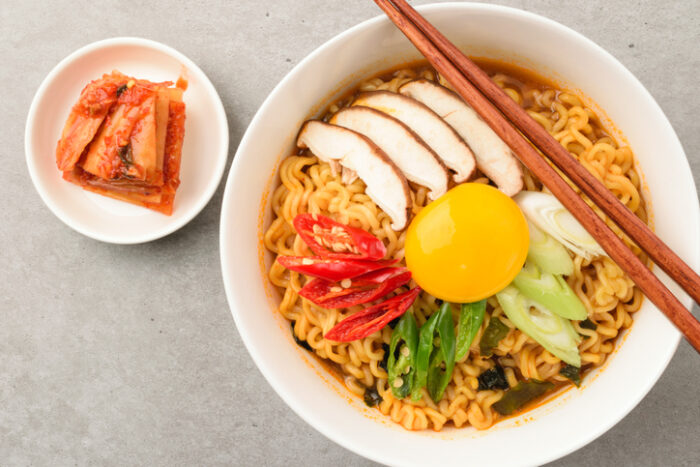 Enhance Your Health by Adding Cooked Tomatoes to Your Ramen: A Lycopene Boost