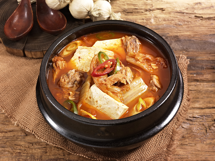 What changes to tofu and kimchi stew?  Pork vs Tuna