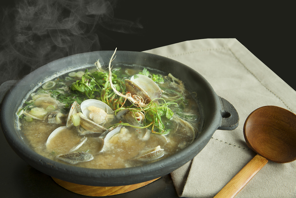 朝、私は卵のオムレツ+冷たい味oスープを食べました…私の体に何が変わりますか？