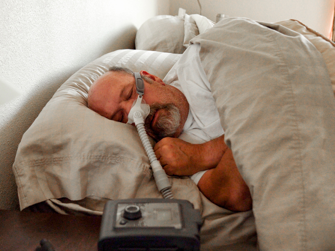 폐쇄성 수면 무호흡증이 있는 사람이 코로나19에 걸릴 위험이 높다는 연구 결과가 나왔다
