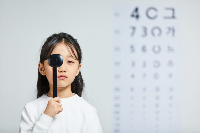 시력 나쁜 어린이…안경없이 시력 교정하는 방법?