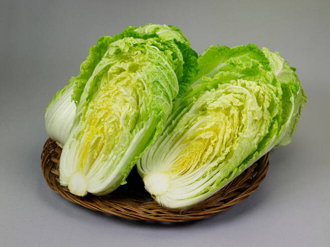 Raw Cabbage vs. Kimchi: Reduce Salt and Retain Nutrients for Better Health