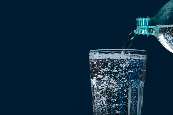 The Impact of Drinking Carbonated Water on Appetite and Body Weight: What You Need to Know