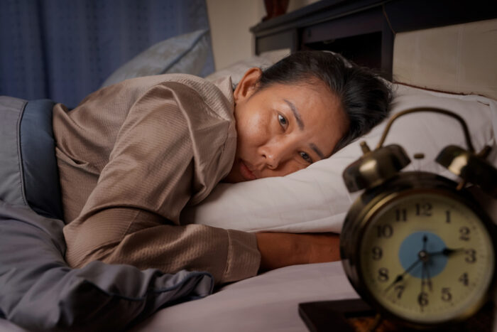 수면 개선하는 방법…65세부터는 침실 온도 높이고, 주말에 너무 늦게 일어나지 않기 등