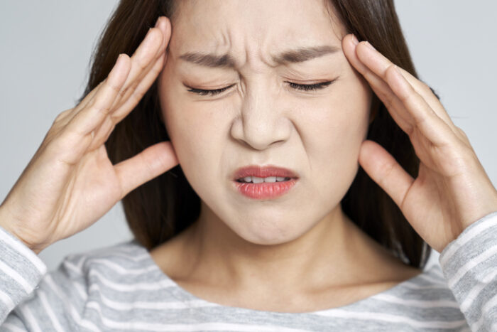 “약물이 편두통 유발”…위산 역류 치료하려다 ‘두통’ 얻는다? (연구)