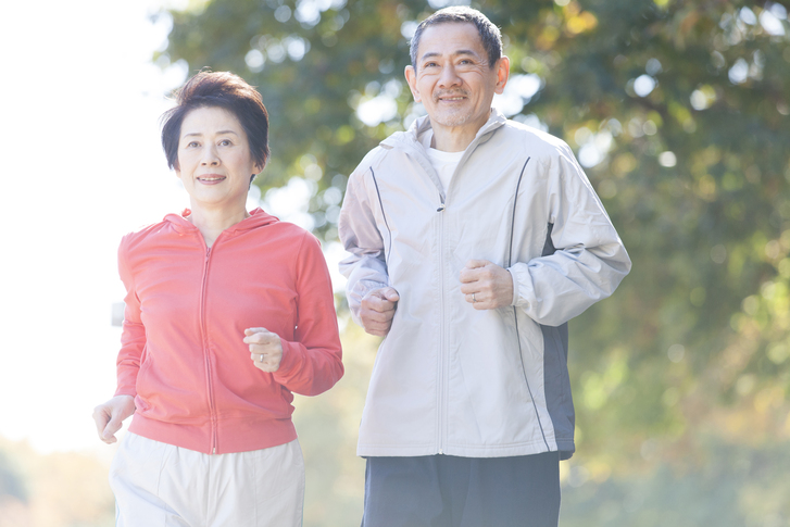 건강하게 오래 살려면 숨 차게 운동해야?
