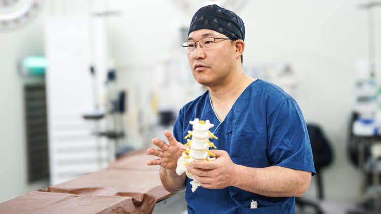「アジアの医師に「k-spine」の特別な特徴を示す機会です」、韓国の脊椎手術」