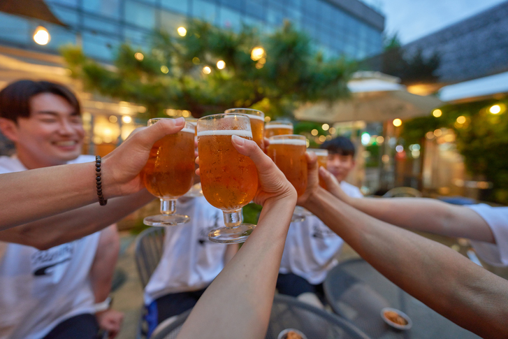 ¿Una cerveza bien fría después de entrenar? «Veneno para la recuperación muscular»