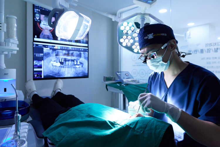 La IA y el 3D redefinen el criterio clave en implantes: «¿dónde y cómo colocarlos para que duren más?»
