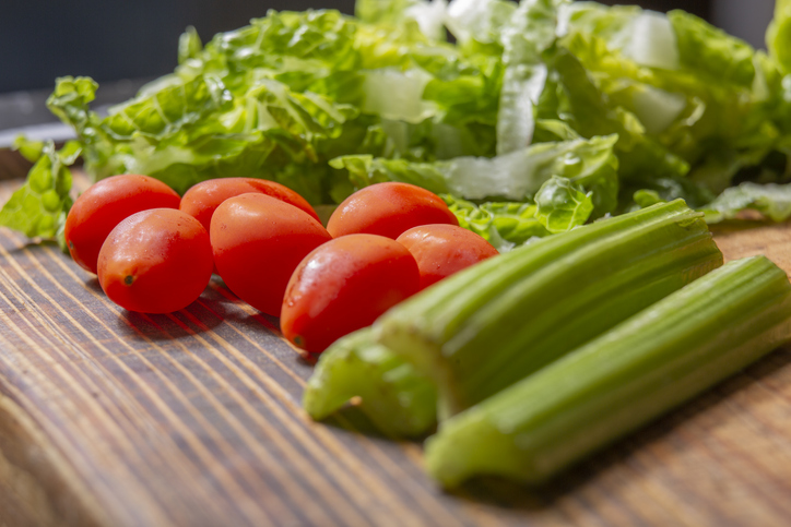 ¿Barriga abultada? Seis alimentos que ayudan a reducir la grasa abdominal