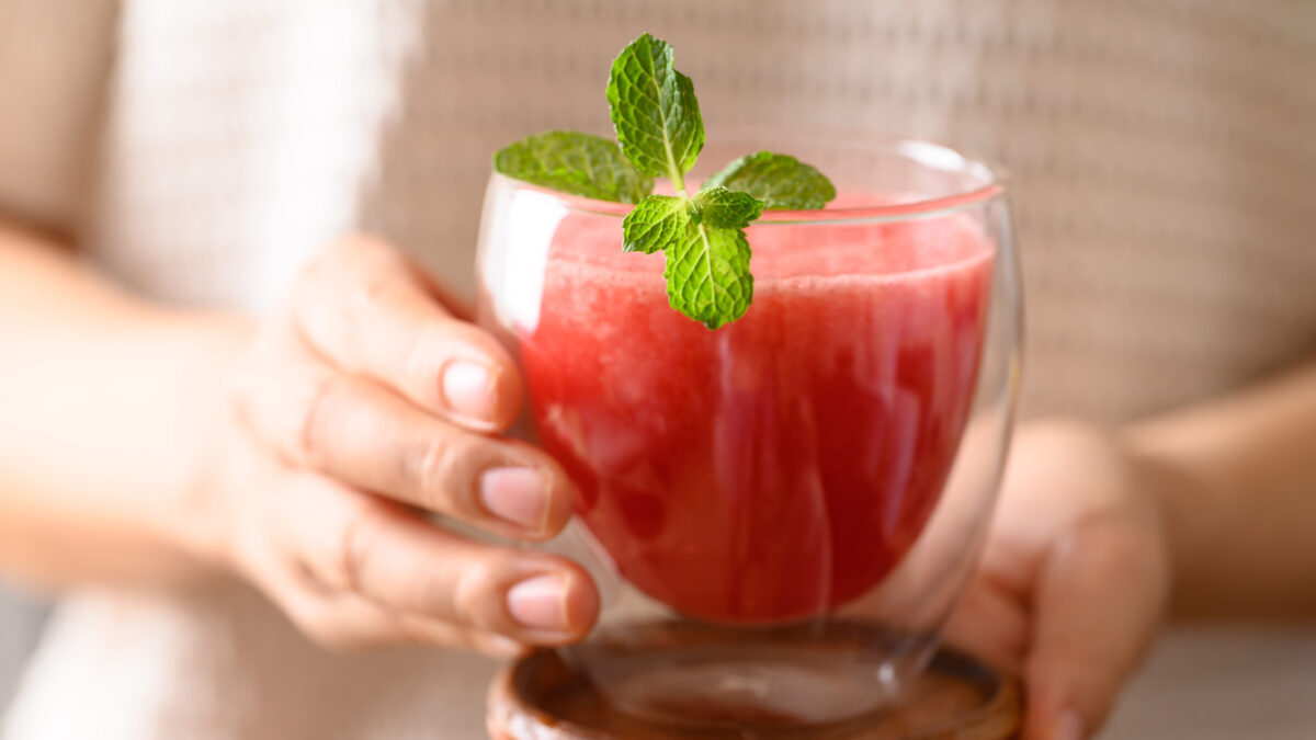 Woman’s 2L Daily Juice Habit Causes Blood Sugar to Reach 1000mg/dL