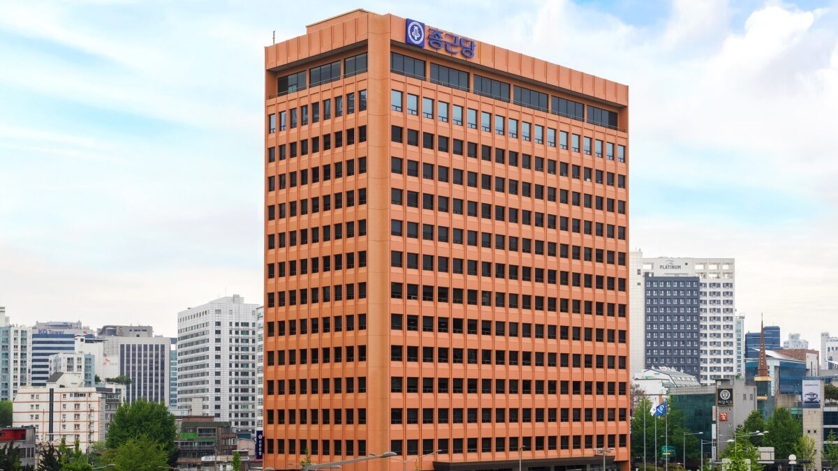 钟根堂二季度营收增11% 营业利润同比降10%