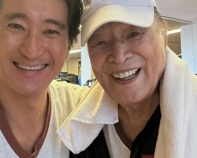 97세 신영균, 헬스장 포착…당뇨 후 50년째 마신 ‘이것’ 뭐길래?