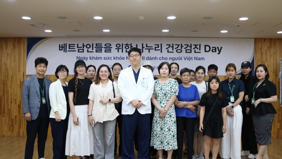 De Mongolia a Vietnam: el Hospital Jooan Nanuri ofrece asesoramiento en columna y articulaciones para trabajadores extranjeros