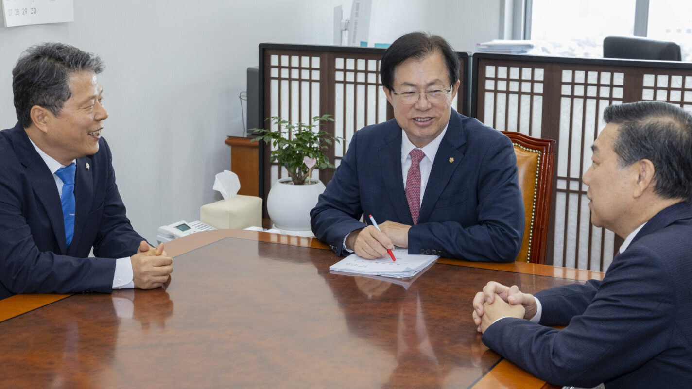 임신중지약 '미프지미소'부터 '주사형 스킨부스터'까지⋯국감 달굴... - 뉴스 썸네일 이미지